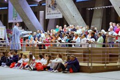 AOBR 2015 08 12 AU 16 LOURDES 5 PROCESSION DANS LA BASILIQUE SOUTERRAINE (8)